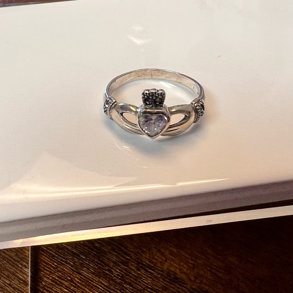 925 Sterling Silver stamp. Sapphire. Ring - Picture 4 of 5